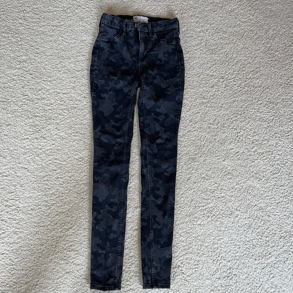 Free People Camo skinny jeans